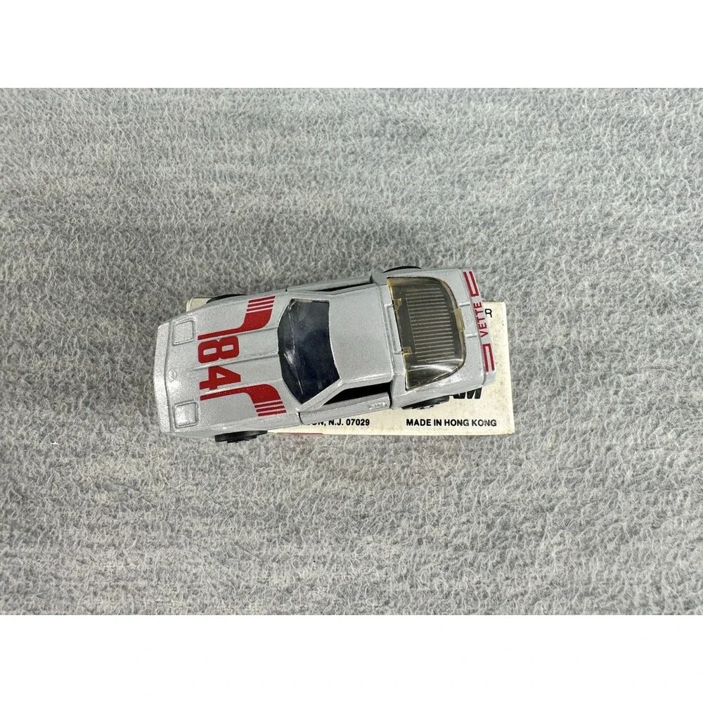ROAD CHAMPS #38 Die Cast Silver 1984 Corvette Car T5